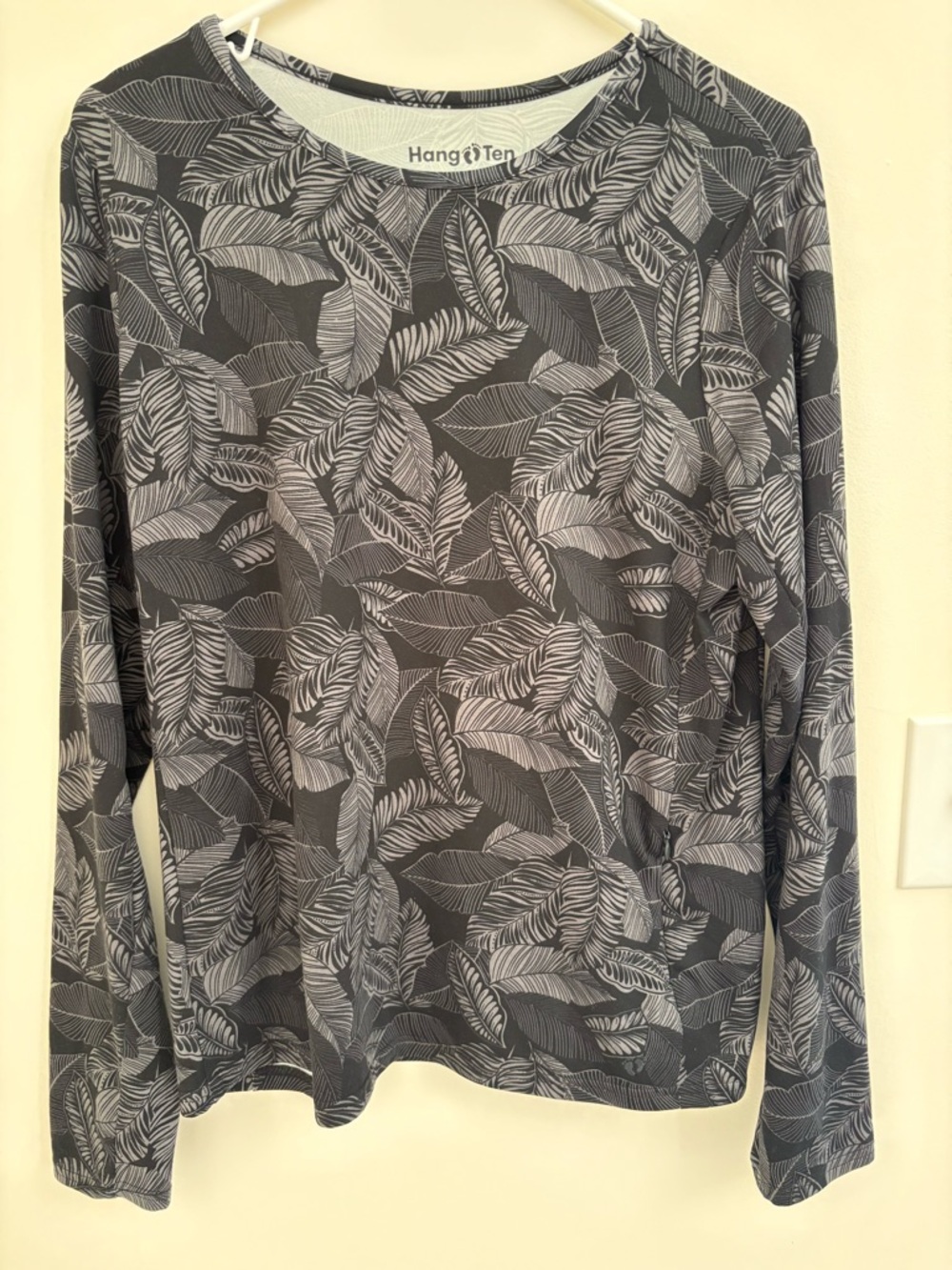 Hang Ten soft UPF 50+ Rash Guard Sun Shirt Black Gray Tropical Palm Athletic Top